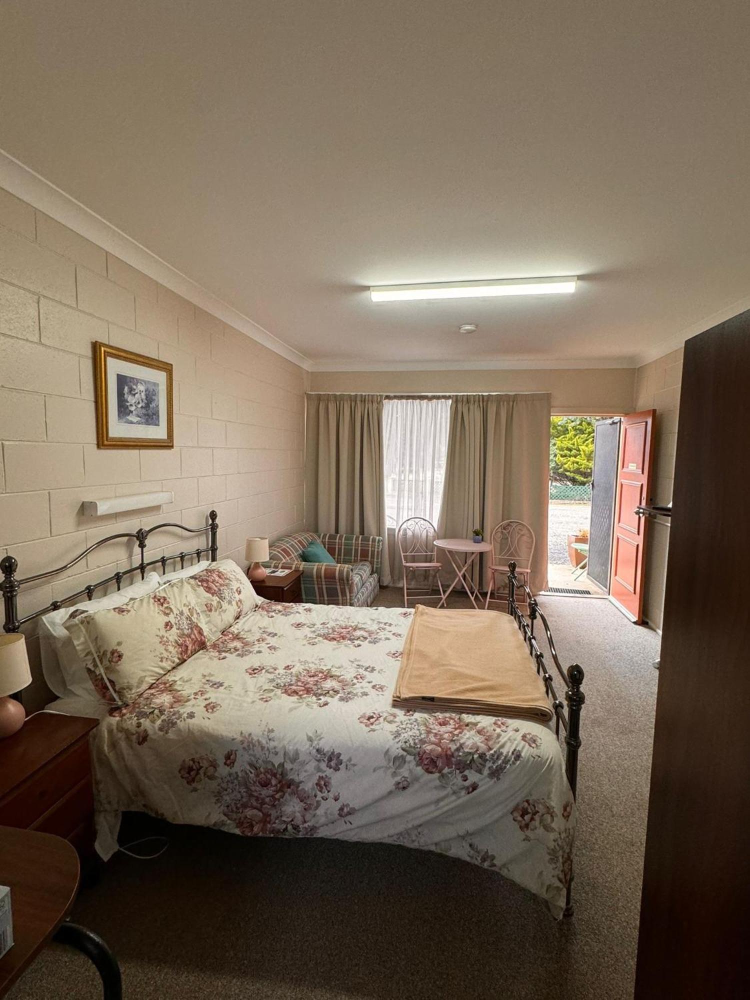 Alpine Country Motel Plus Free Coffee Cooma Ngoại thất bức ảnh