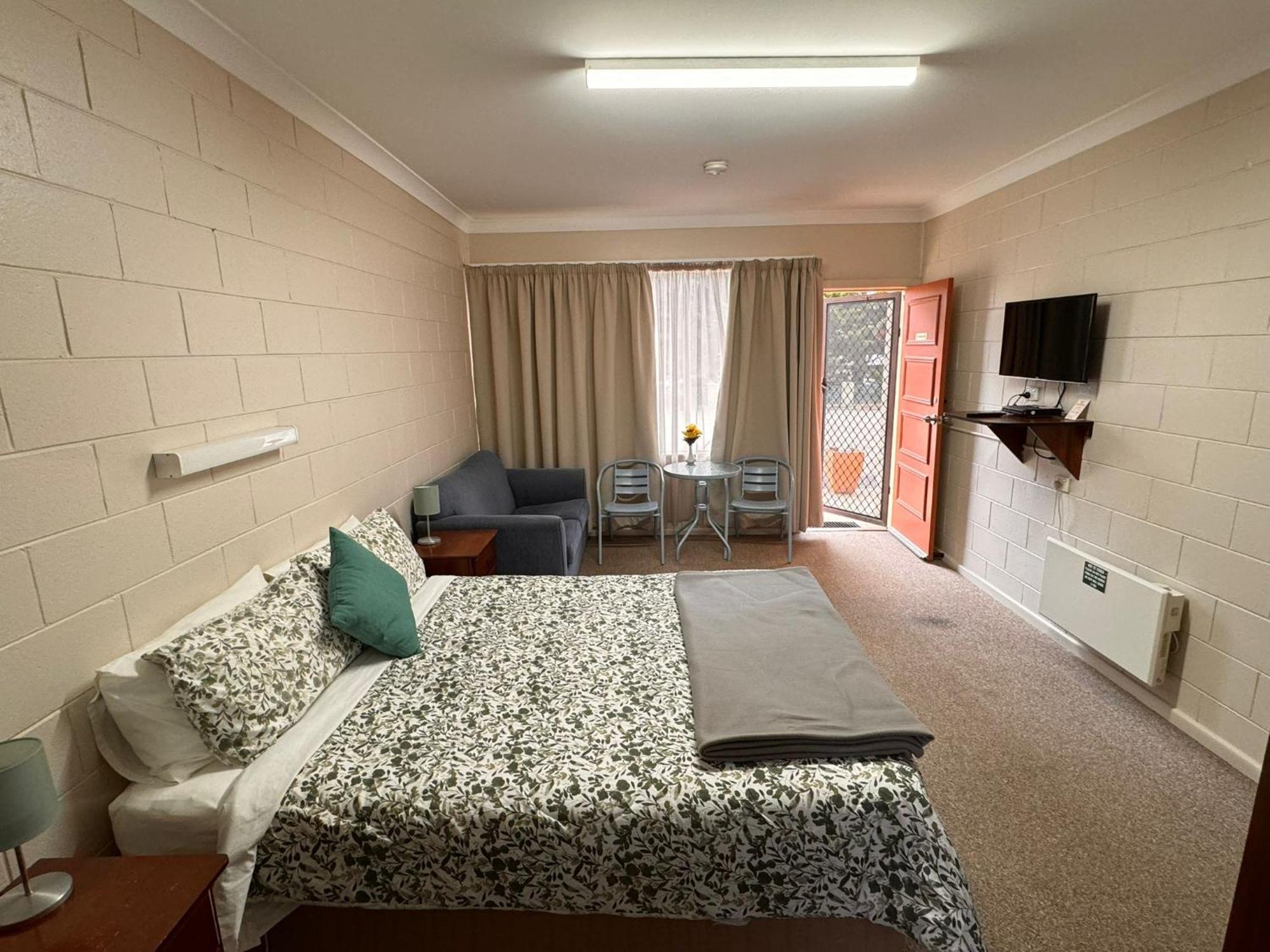Alpine Country Motel Plus Free Coffee Cooma Ngoại thất bức ảnh
