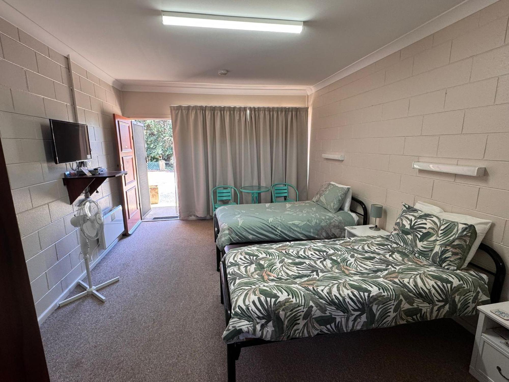 Alpine Country Motel Plus Free Coffee Cooma Ngoại thất bức ảnh
