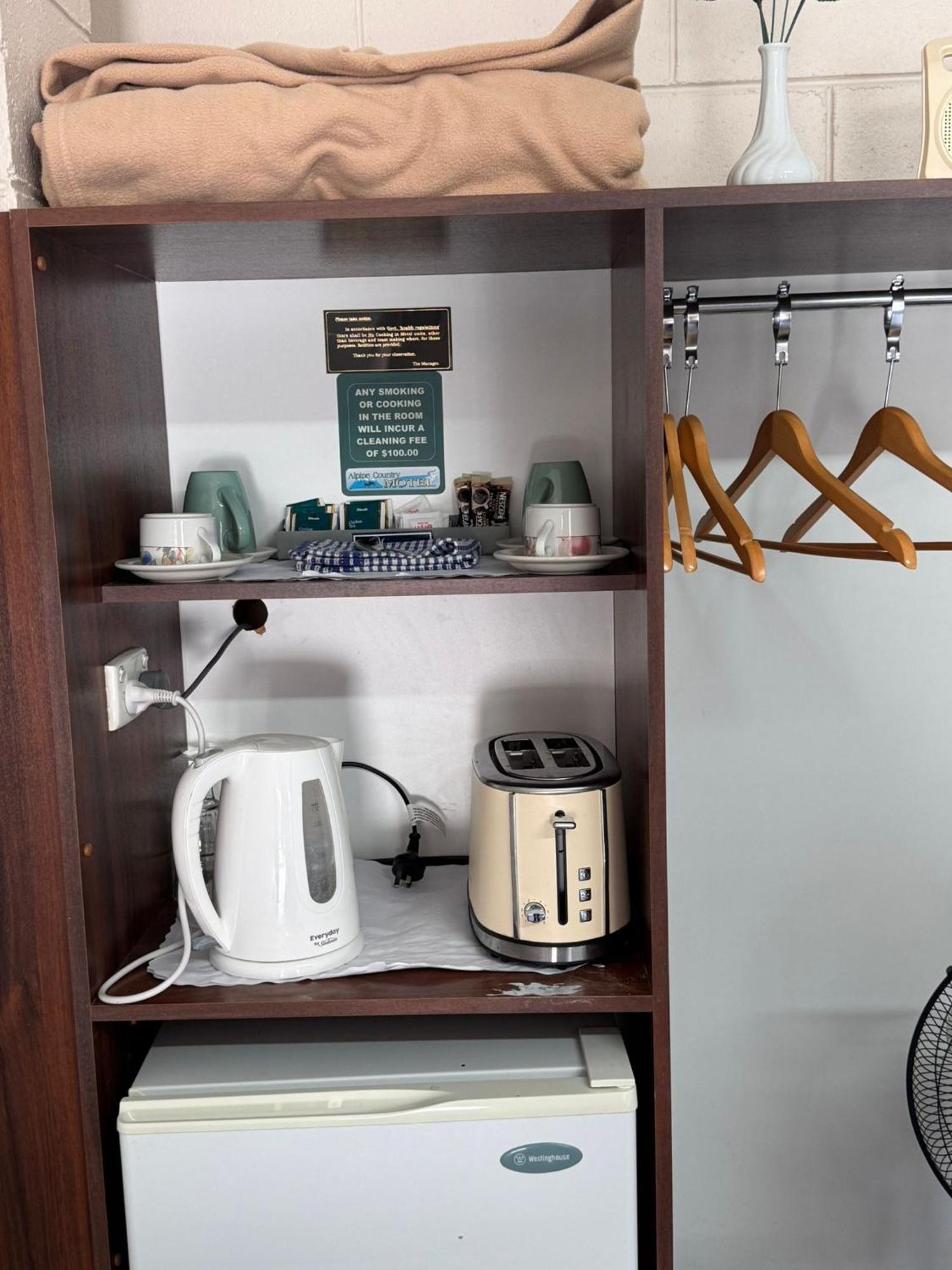 Alpine Country Motel Plus Free Coffee Cooma Ngoại thất bức ảnh